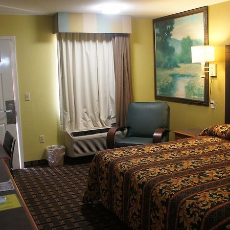 Regency Inn Taylor Exterior photo